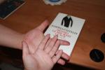 "Dentro le mie mani le tue" romanzo di Marosia Castaldi (Feltrinelli Editore) 